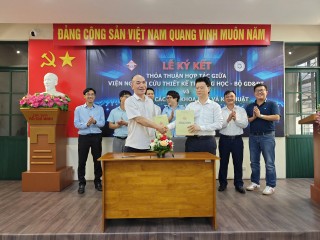 LỄ KÝ KẾT THỎA THUẬN HỢP TÁC GIỮA VIỆN NCTK TRƯỜNG HỌC VÀ LIÊN HIỆP CÁC HỘI KH&KT TỈNH BẮC NINH